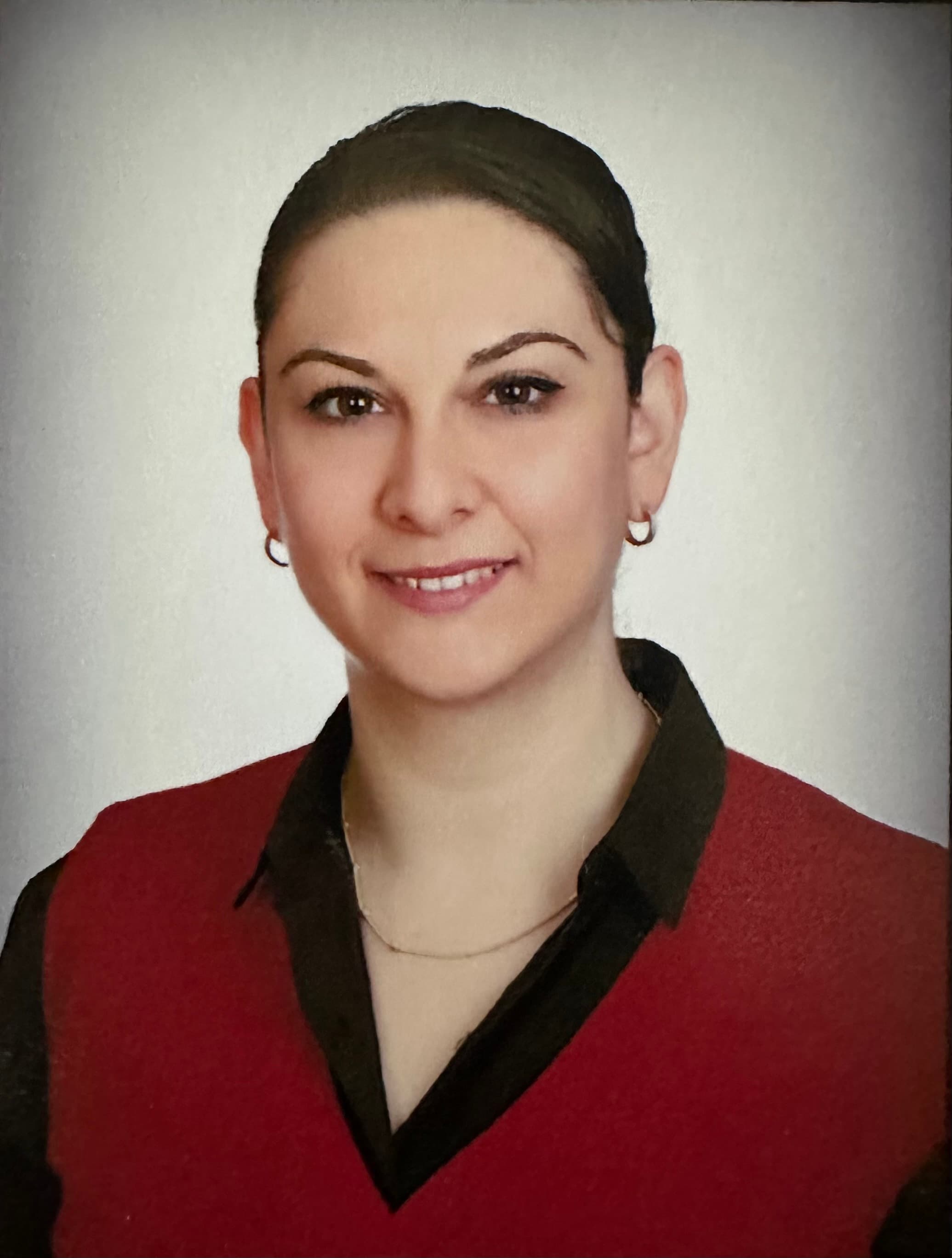 Dr. Dt. Özge Uzuner Bilgiç