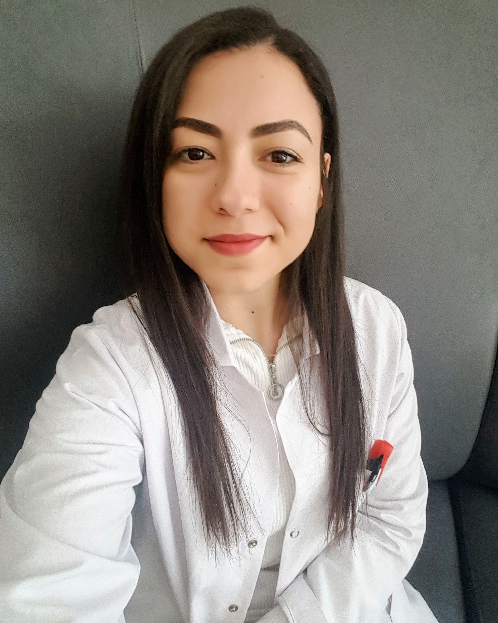Dr. Dt. Şerife Köle Kocadal