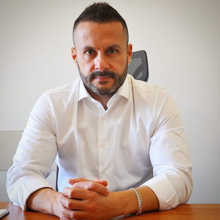Op. Dr. Erol Uçaner